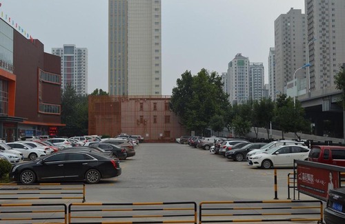 Xinhua Hotel | 7Days Premium Shijiazhuang Zhonghua Avenue North 2nd Ring Mingyue Jiaju Branch