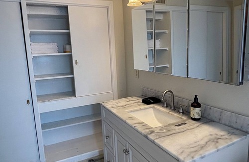 Monticello Condo | 7th Street Modern Loft with Wifi and a Chill Deck
