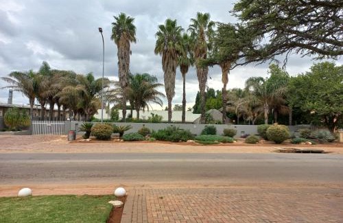 Klerksdorp House | 8 Austin Street Accommodation