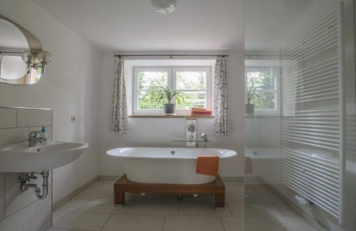 Wissmannsdorf Other | 8-bed apartment (sunflower) - 3 stars - Nengshof