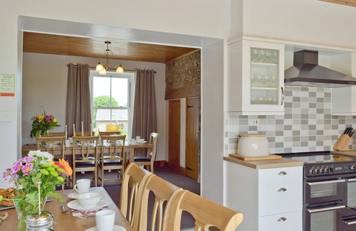 Narberth Cottage | 8 bedroom accommodation in Llawhaden, near Narberth