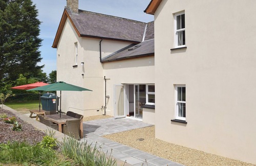 Narberth Cottage | 8 bedroom accommodation in Llawhaden, near Narberth