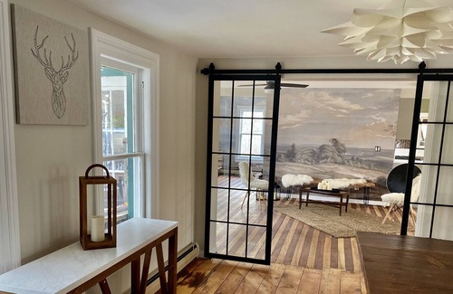 Maplecrest Ski Chalet | 8 bedroom ski chalet near beach & pond