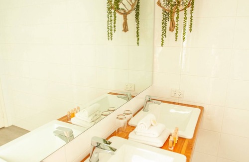 Fremantle Hotel | 8 boutique king suites in the heart of Fremantle. Perfect for your Xmas getaway.