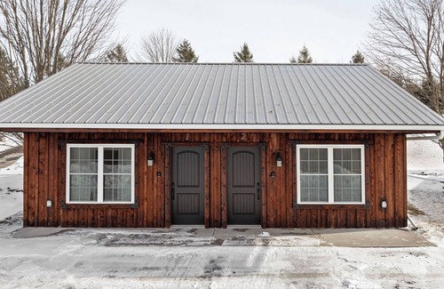 Tully Cabin | 8 Boutique Suites, Perfect for Groups & Events