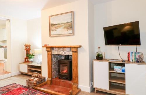 Checkley House | 8 Church Lane