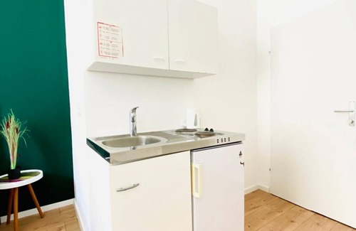 Matzleinsdorf Apartment | 8 Fully Equipped Studio Apt/w Terrace @Margareten