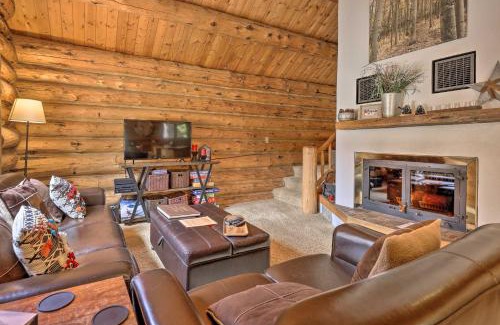 Valley of the Blue House | 8 Mi to Gondola Cozy Breckenridge Cabin with Deck!