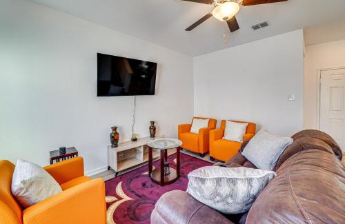 Medina Valley House | 8 Mi to Lackland AFB Pet-Friendly Home with Yard!
