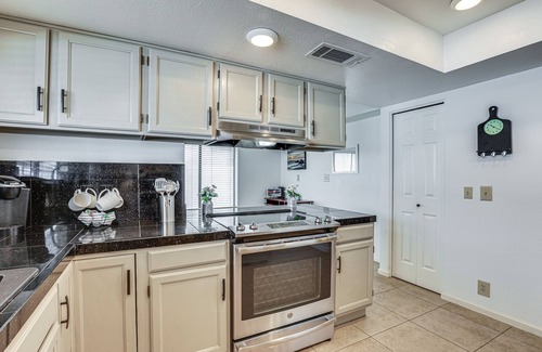 Peoria House | 8 Mi to State Farm Stadium: Home w/Pool