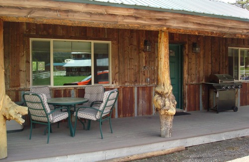Lazy Acres Cabin | 8 miles from Yellowstone! Large Covered Porch - Gas grill & next to creek.