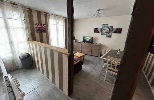 Ervy-le-Chatel Apartment | 8-person apartment