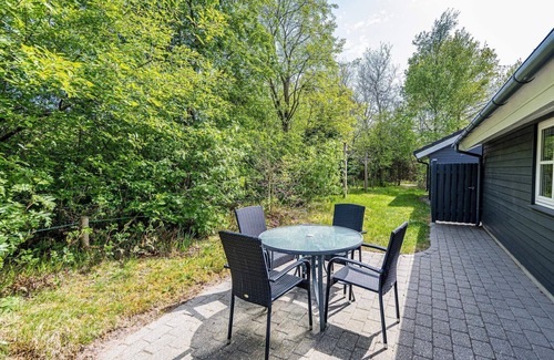 Houstrup House | 8 person holiday home in Nørre Nebel