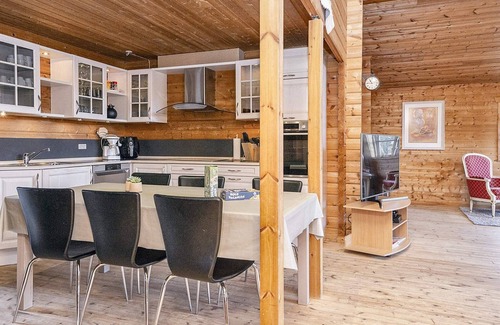 Lodbjerg Hede House | 8 person holiday home in Ringkøbing
