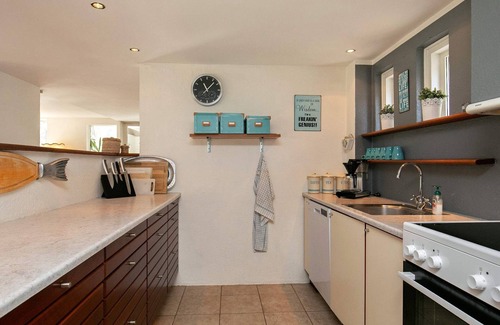 Øster Melholt House | 8 person holiday home in Hals