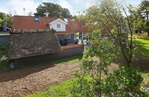 Øster Melholt House | 8 person holiday home in Hals