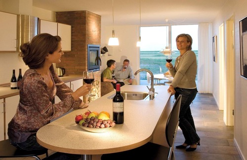 Sønderstrand House | 8 person holiday home on a holiday park in Rømø