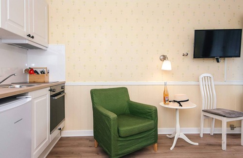 Sønderstrand House | 8 Person Holiday Park Home in Romo