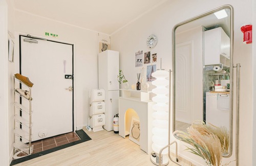 Gil-dong Apartment | [8-Person] Seoul/Gangnam/Lotte World/COEX/Olympic Park/KSPO DOME