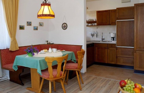 Reit im Winkl Apartment | (8) Zwei-Raum-Ferienwohnung 50qm, Bad/WC, Extra-Schlafraum, Küche, Balkon