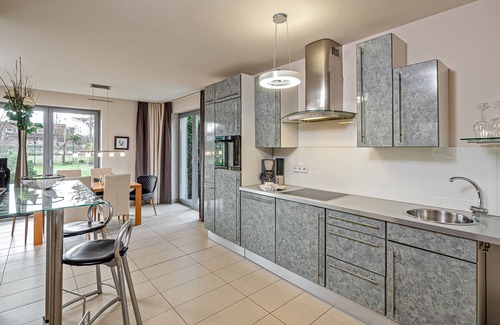 Loschwitz Apartment | 80 sqm spacious ambience in Loschwitz, garden & terrace, free parking