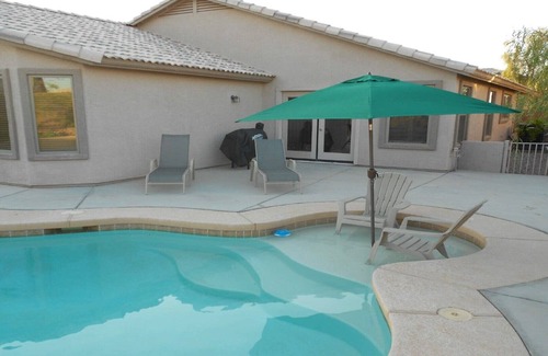 Miller Manor House | 800 SQ FT PUTTING/CHIPPING GREEN NEXT TO HEATED POOL 4 BD RM HOME