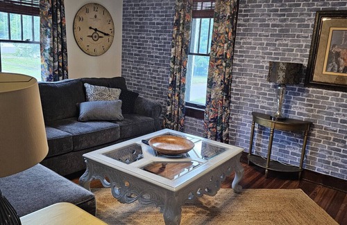 Mattoon Apartment | 803 Edgar just 5 minutes from the Emerald Acres Sports complex.