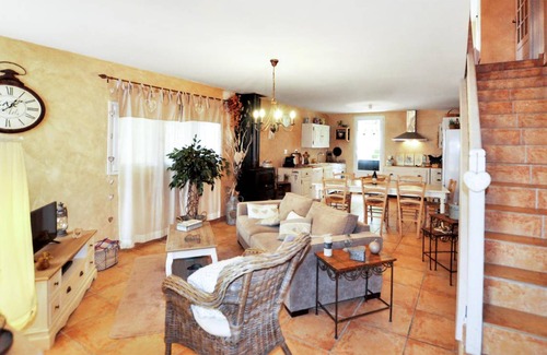 Saint-Jean-du-Bruel House | 81 m² House ∙ 2 bedrooms ∙ 8 guests