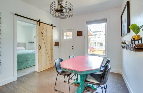 Cole House | 82 m² House ∙ 2 bedrooms ∙ 4 guests