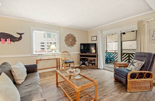 Ocean Drive Condo | 83 m² Condo ∙ 2 bedrooms ∙ 6 guests