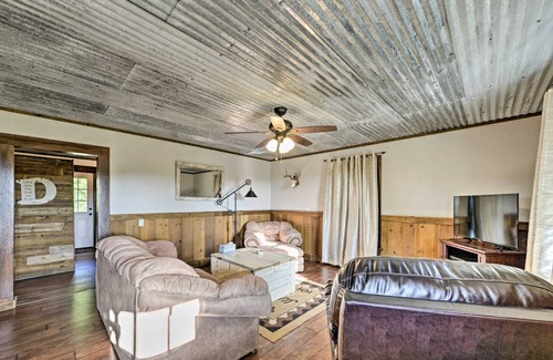 McLennan County House | 83 m² House ∙ 2 bedrooms ∙ 5 guests