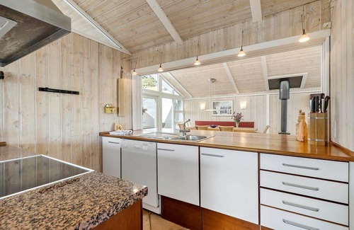 Lyngsbæk Strand House | 84151 Ebeltoft - Klitvej 15