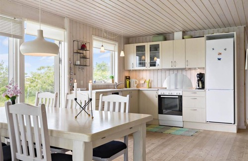 Skødshoved Strand House | 8432 Knebel - Spiræavej 5