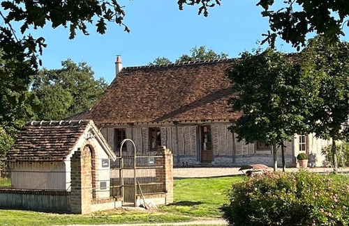 Jouy-le-Potier Cottage | 85 m² Cabin ∙ 1 bedroom ∙ 2 guests