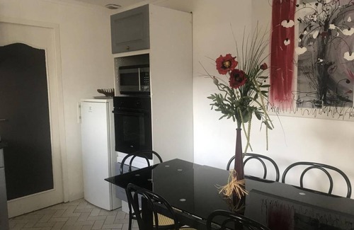 Fontenay-Tresigny House | 85 m² Gîte ∙ 3 bedrooms ∙ 6 guests