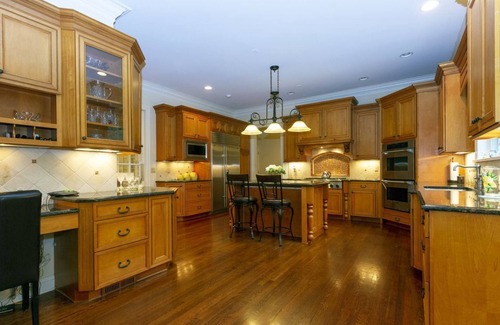 Thornwood House | 8500sqft Brick House close to MRT Train and Westchester Airport