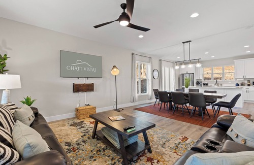 Chickamauga Cabin | 8bdrm10bth Dual Mod Treehouses Chickamauga20mn2 Chatt Vistas