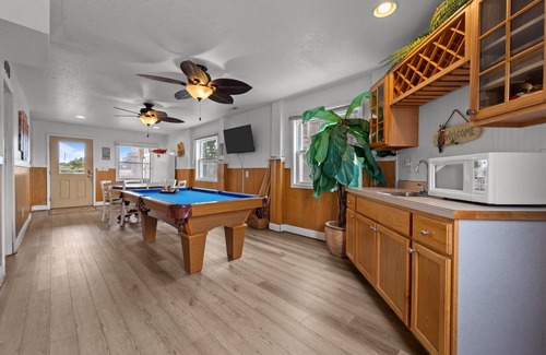 Waves House | 8BR Oceanfront home - Game & theater rooms, private pool, hot tub ★