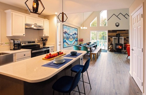 West Wardsboro House | 8mins Mount Snow - NEW Cabin 3600SF - Game Room - 20%OFF