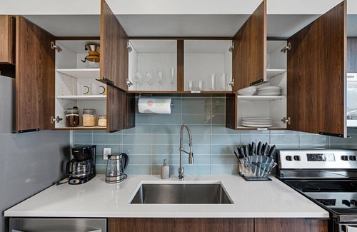 Rio Grande Apartment | 8th fl. Amazing views! Lux design! Pool/gym/Pkg!