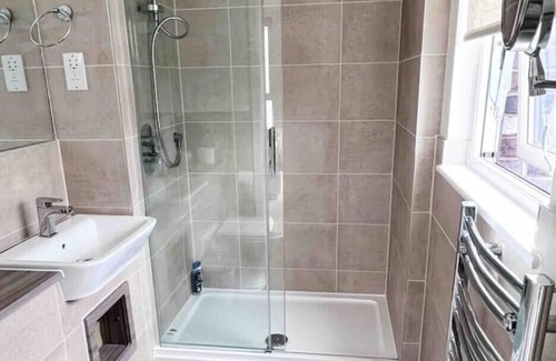 South Acton Apartment | 8th Floor Brand New Luxe Spacious 3BD South Acton