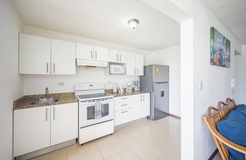 Barrio Santa Lucia Condo | 9-26 Jaco Beach Beautiful Costa Linda Condo penthouse with pool view, coworking