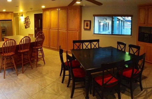 Georgetown House | 9 Acre Estate, 1 Acre Private Lake, 6 Bedroom, Sleeps 12, Pet Friendly