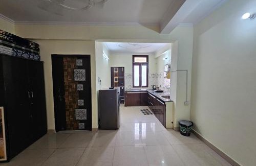 Alambagh Apartment | 9 BHK in Krishna Nagar Lucknow LKO 9BHK 201L,202R&302R