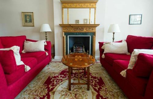 Mayfair Apartment | 9 Hertford Street - 4 Stars VisitEngland