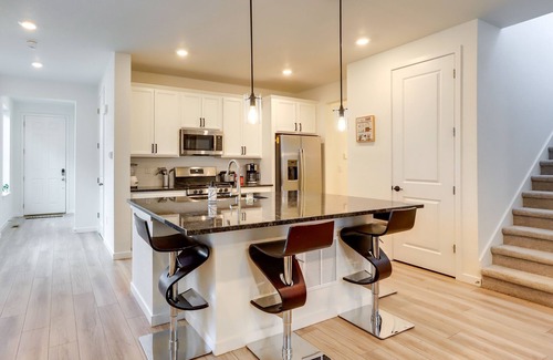 Commerce City House | 9 Mi to Airport: Commerce City Townhome w/Deck