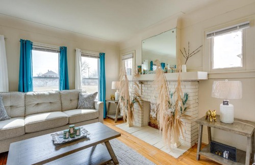 Detroit Apartment | 9 Mi to Downtown and Comerica Park A Grand Stay