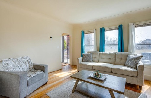 Detroit Apartment | 9 Mi to Downtown and Comerica Park A Grand Stay
