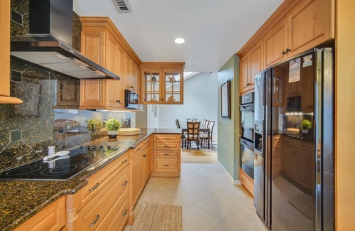 Beach Lagoon House | 9 Turtle Lane Club - Waterfront Complex!