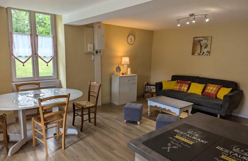 Montmoreau-Saint-Cybard Cottage | 90 m² Cottage ∙ 2 bedrooms ∙ 5 guests
